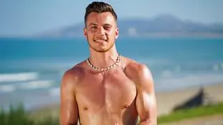 Janek Wojciechowski z "Hotelu Paradise 8". Co o nim wiemy? 